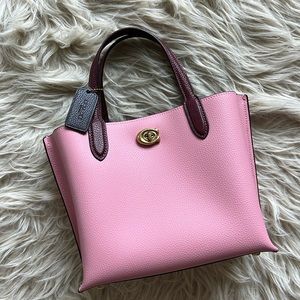 BRAND NEW WOT Willow Tote 24 Coach Bag
